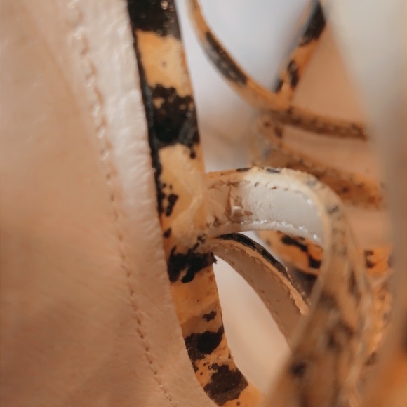 Aldo Yellow Snakeskin Heel - Picture 5 of 8